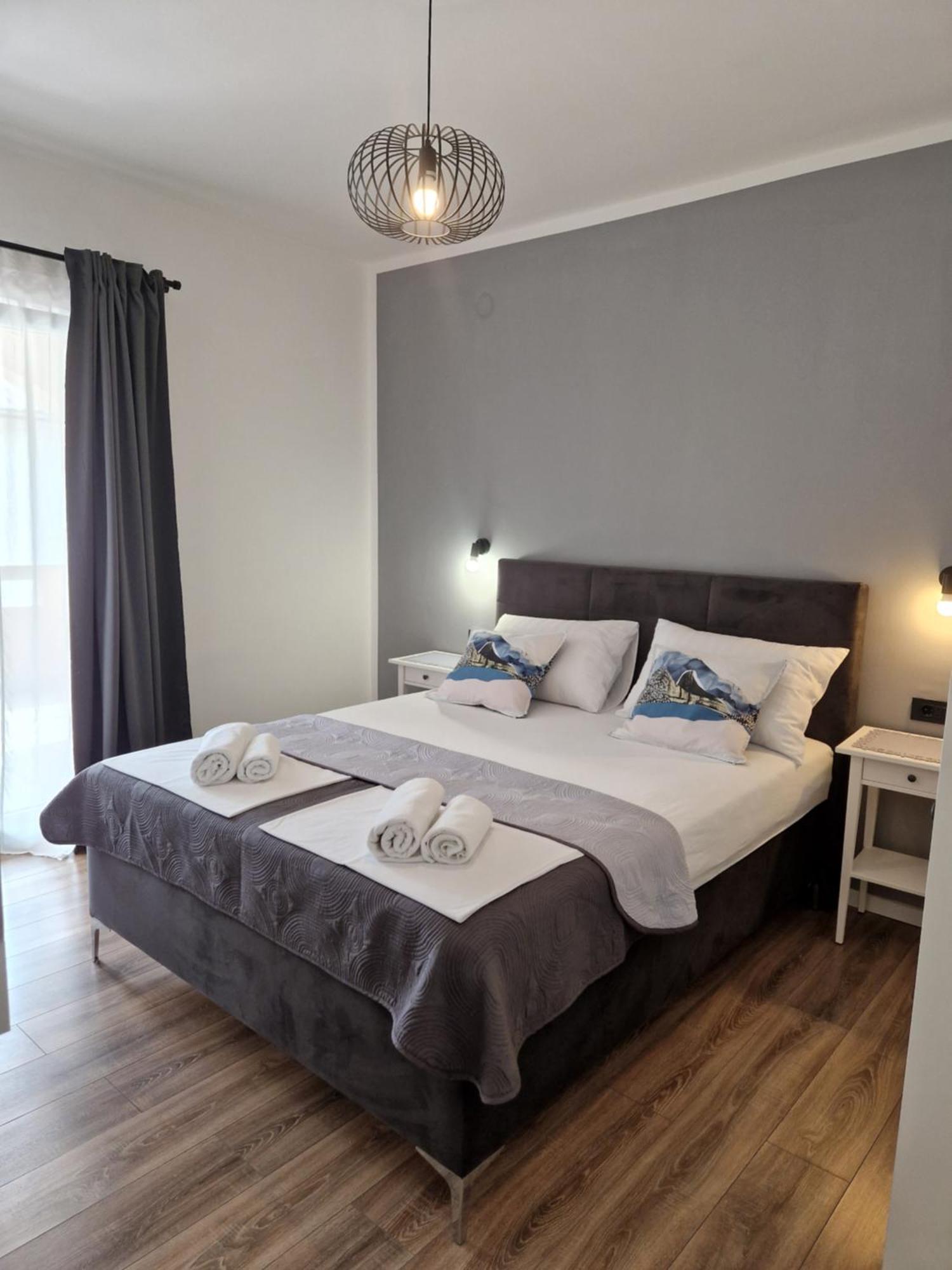 Apartments Jadranka Новалья Экстерьер фото